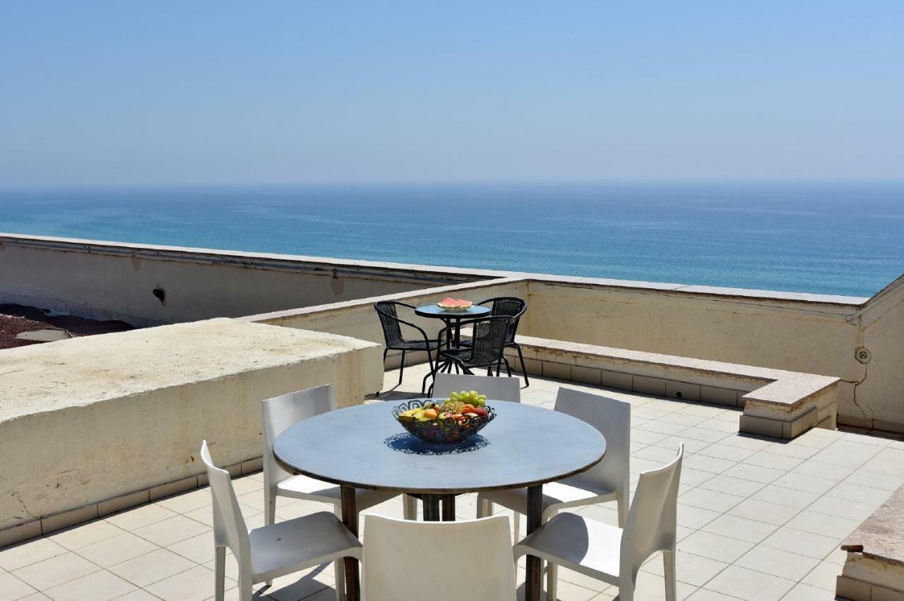 Laguna Beach Apartments Хайфа Экстерьер фото