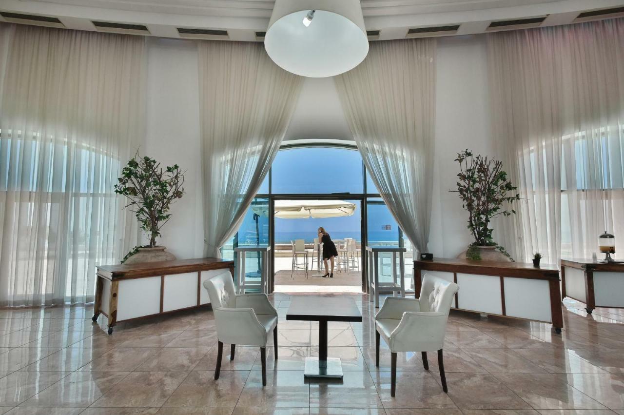 Laguna Beach Apartments Хайфа Экстерьер фото